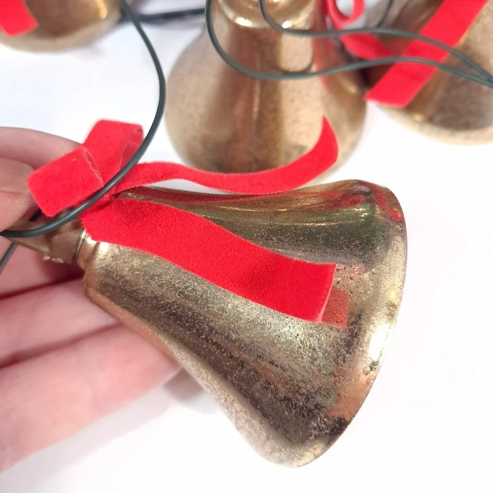Mr Christmas BELLS OF CHRISTMAS 10 Lighted Musical Brass Bells 21 Carols 1992